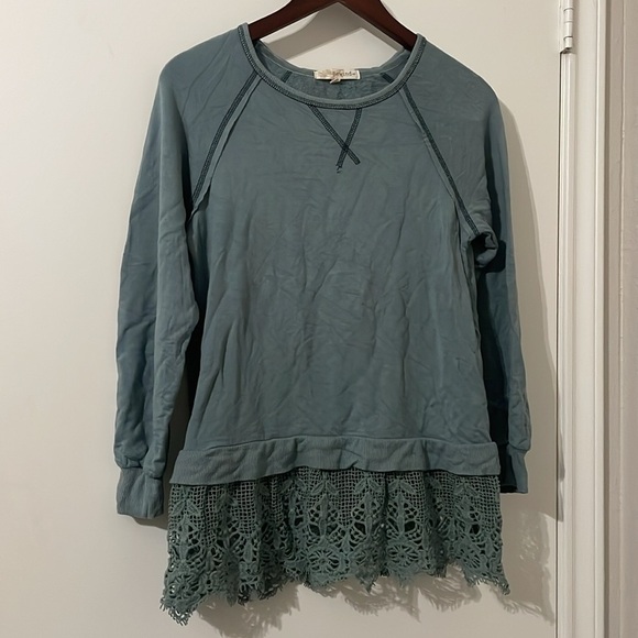 Rewind Green Sweatshirt with Lace Hem Size M - Picture 1 of 6